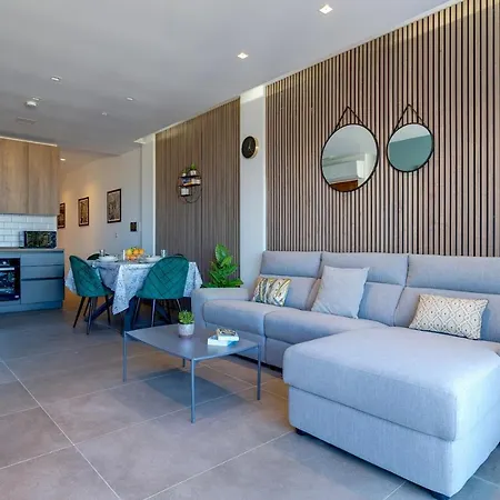 Ferienwohnung Luxury Penthouse With Terrace And Views San Ġiljan Exterior foto