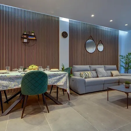 Ferienwohnung Luxury Penthouse With Terrace And Views San Ġiljan Exterior foto