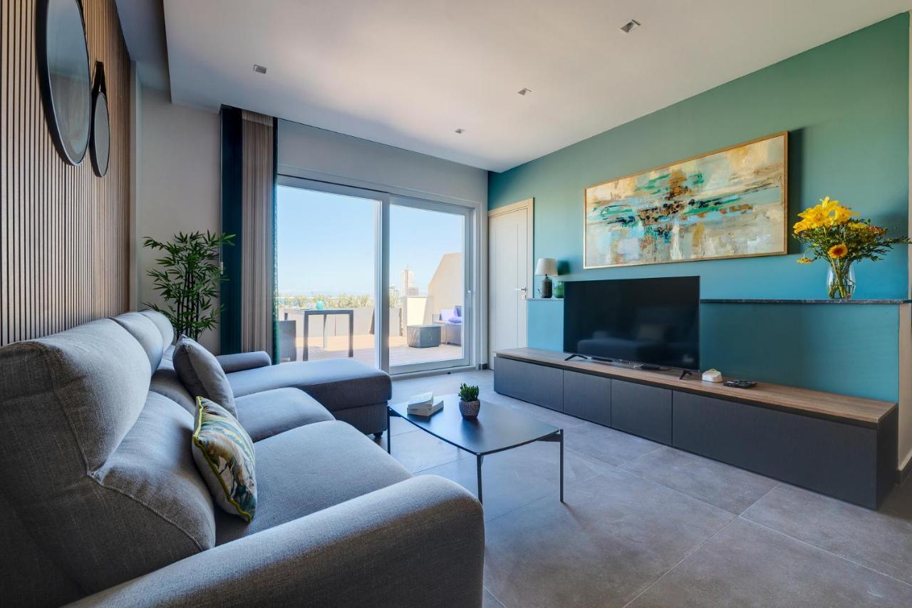 Luxury Penthouse With Terrace And Views Appartement San Ġiljan