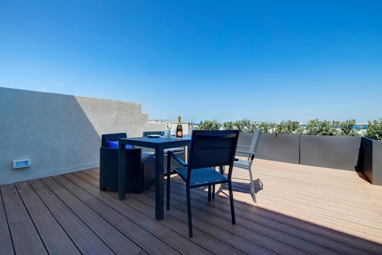 Luxury Penthouse With Terrace And Views Appartement